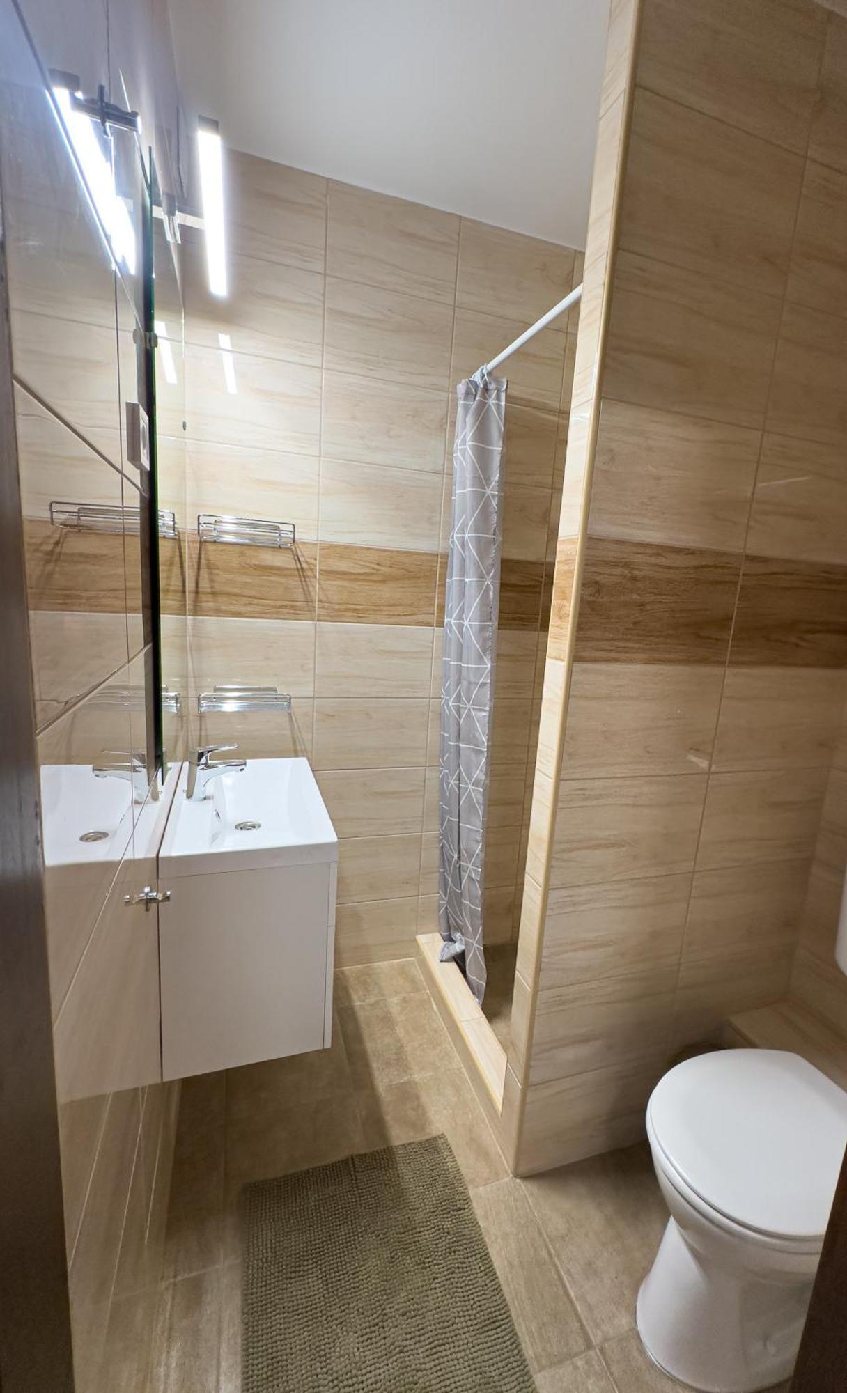 Rp Apartmanhaz Demjén Εξωτερικό φωτογραφία