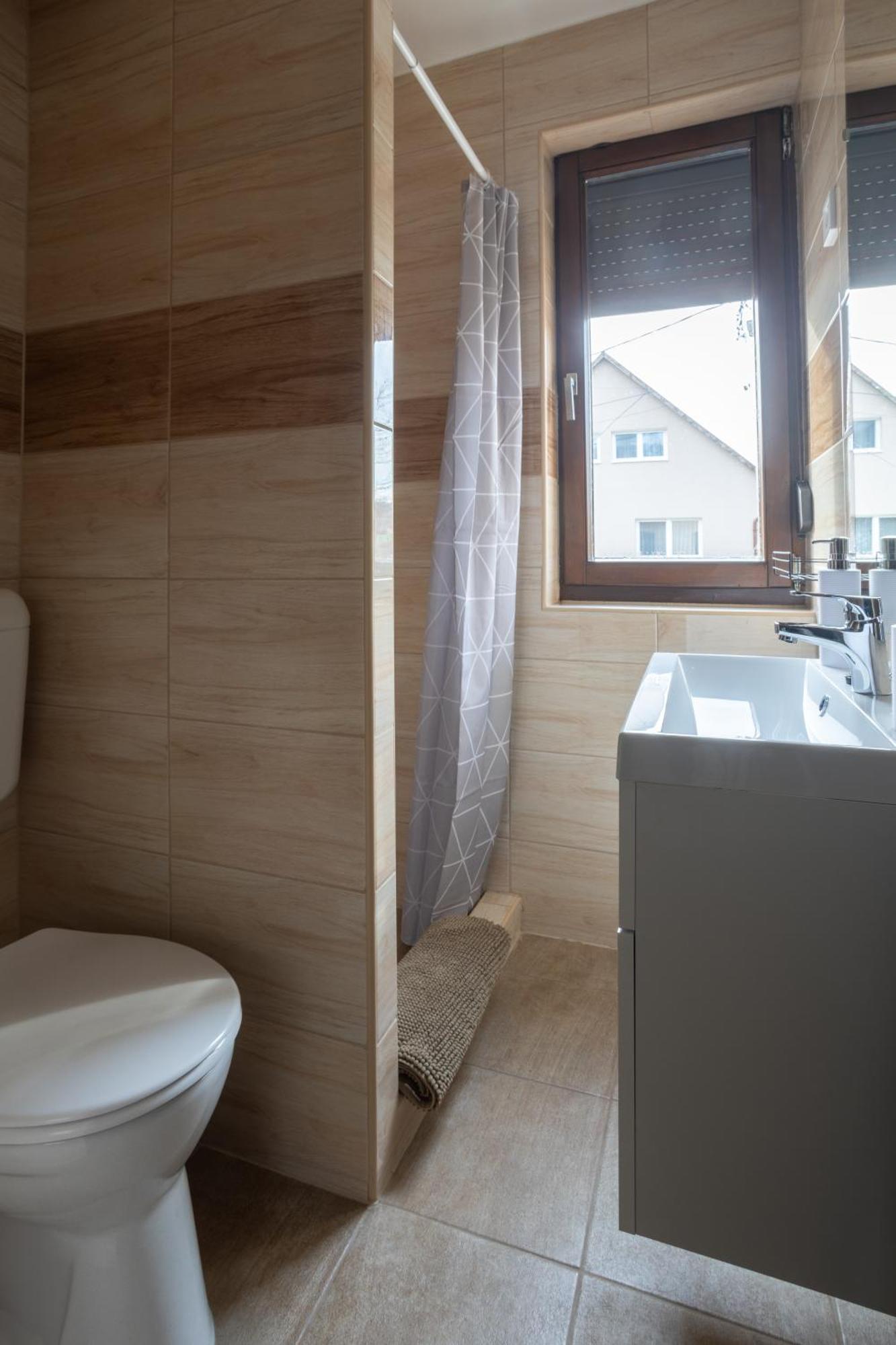 Rp Apartmanhaz Demjén Εξωτερικό φωτογραφία